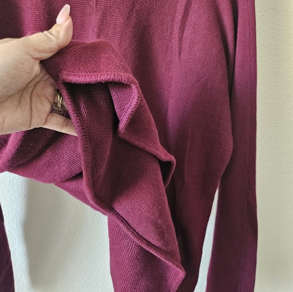 Michael Kors Burgundy Long Sleeve Sweater with a zipper on the Back Size XL. - Picture 4 of 10